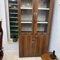 میز مدیریت در حد نو و بوفه|مبلمان اداری|شیراز, شهرک گلستان|دیوار