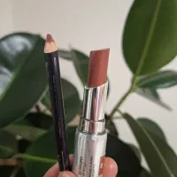 رژلب ومدادلب کیکو عطر شنل
