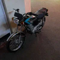 موتور۱۲۵ عرشیا