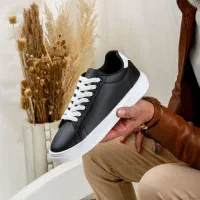 ونس مردانه مکوئین