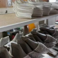 نیازمند خانوم برای گار گاه کفاشی