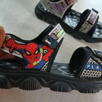 کفش تابستانی|کیف، کفش، کمربند|اصفهان, باغ فدک|دیوار