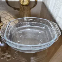 دو عدد مرغ خوری پیرکس متوسط