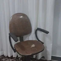 صندلی چرخ داربامیزتحریر