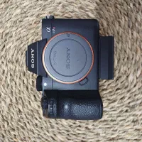 دوربین 7Rlll سونی بسیار تمیز