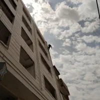 پیچ ورولپلاک رول پلاک کردن سنگ نما باطناب راپل کار|خدمات پیشه و مهارت|قدس, شهر‌قدس|دیوار