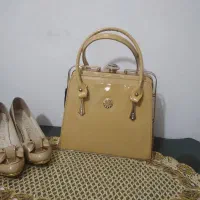 کیف و کفش ورنی کرم40،37