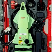 دوربین TC702 لایکا توتال استیشن نقشه برداری