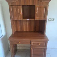 تخت ومیز تحریر