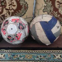 یک عدد توپ فوتبال چهل تیکه و توپ والیبال|ورزشهای توپی|قائمشهر, |دیوار