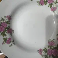 بشقاب چینی پلوخوری و آش خوری نو، طرح گل سرخ خارجی