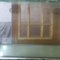 شیشه اکواریوم ماهی سالم