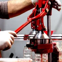 ..آب انار طبیعی خالص..|خوردنی و آشامیدنی|تهران, منیریه|دیوار