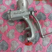 چرخ گوشت دستی قدیمی