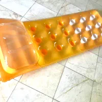 تشک بادی روی اب INTEX