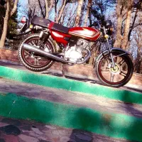 موتور سیکلت همتاز 200