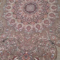 فرش ۹متری ۵۰۰ شانه بدون پارگی وسوختگی درحد نو