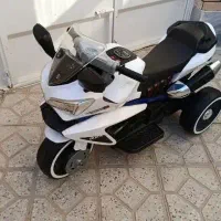 موتور شارژی کودک باطری نو کلا یک سال کار کرده