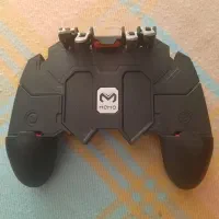 دسته شش انگشتی گیم