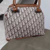 کیف دیور|کیف، کفش، کمربند|سرخه حصار, |دیوار