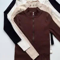 بلوز یقه سه سانت جلو زیپ دار فقط سفیدو مشکی