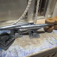 تراک و ویلز اسکیت برد رایگان