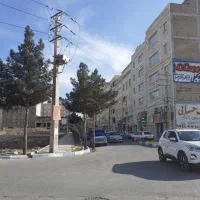 ۳۵ متر نقلی ، ۲۵ متر پشت بام در اختیار