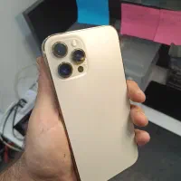 آیفون ۱۲ پرومکس طلایی