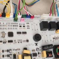 تعمیر انواع یخچال(درمنزل)با ضمانت|خدمات پیشه و مهارت|کاشان, کارگر|دیوار