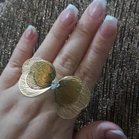 انگشتر زنانه طرح گل تک نگین