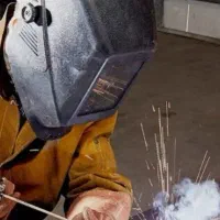 نبشی کشی و جوشکاری سیار