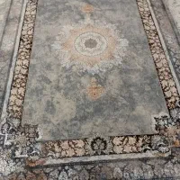 یک جفت 700فرش 9 متری نو پلمپ به دلیل جابجایی