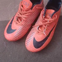 کفش فوتبال/استوک ۳۶