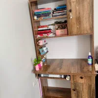 میز تحریر کتابخانه دار