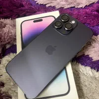 دو عدد ایفون ۱۳ و ۱۴ پرومکس