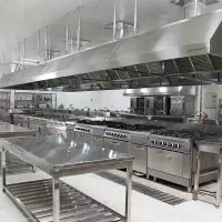 به یک کمک آشپز  نیازمندیم