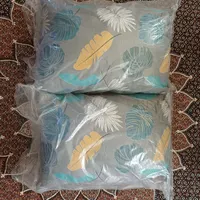 بالشت و زیرانداز کیف دار