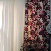 پرده حریر به همراه والن کنارش برای دوتا پنجره