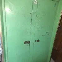 کمد فلزی و میز کامیپوتر