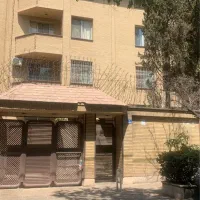 ظفر ( ۳۸۰ متر بر ۱۳ متر ۳طبقه بنای ۲۱۰ متری مجزا )