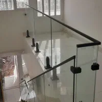 نرده شیشه ای جان‌پناه شیشه ای