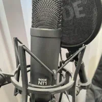 تجهیزات کامل استودیو آکبندمیکروفون اسپیکر کارت صدا