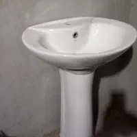 روشویی نو درحداک به علت جابجایی