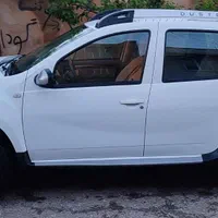 داستر ۲۰۱۷ دو دیفرانسیل فول کامل|خودرو سواری و وانت|تهران, سعادت‌آباد|دیوار