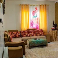 مبل ال ۷ نفره با دو میزبان و میز بزرگ|مبلمان خانگی و میز عسلی|اسلام‌شهر, مسکن مهر اسلاشهر (شهرک امام خمینی)|دیوار