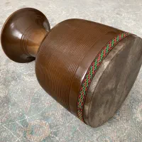 تنبک حلمی یک تکه گردو|سازهای سنتی|بروجرد, |دیوار