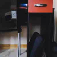 میز تحریر و کامپیوتر|میز تحریر و کامپیوتر|شاهین‌شهر, فدک|دیوار