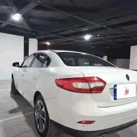 رنو فلوئنس محصول رنو -سامسونگ .