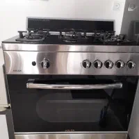 اجاق‌گاز طرح فر در حد نو