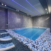 اجاره روزانه ویلا استخردار جکوزی دار نوساز جنگلی